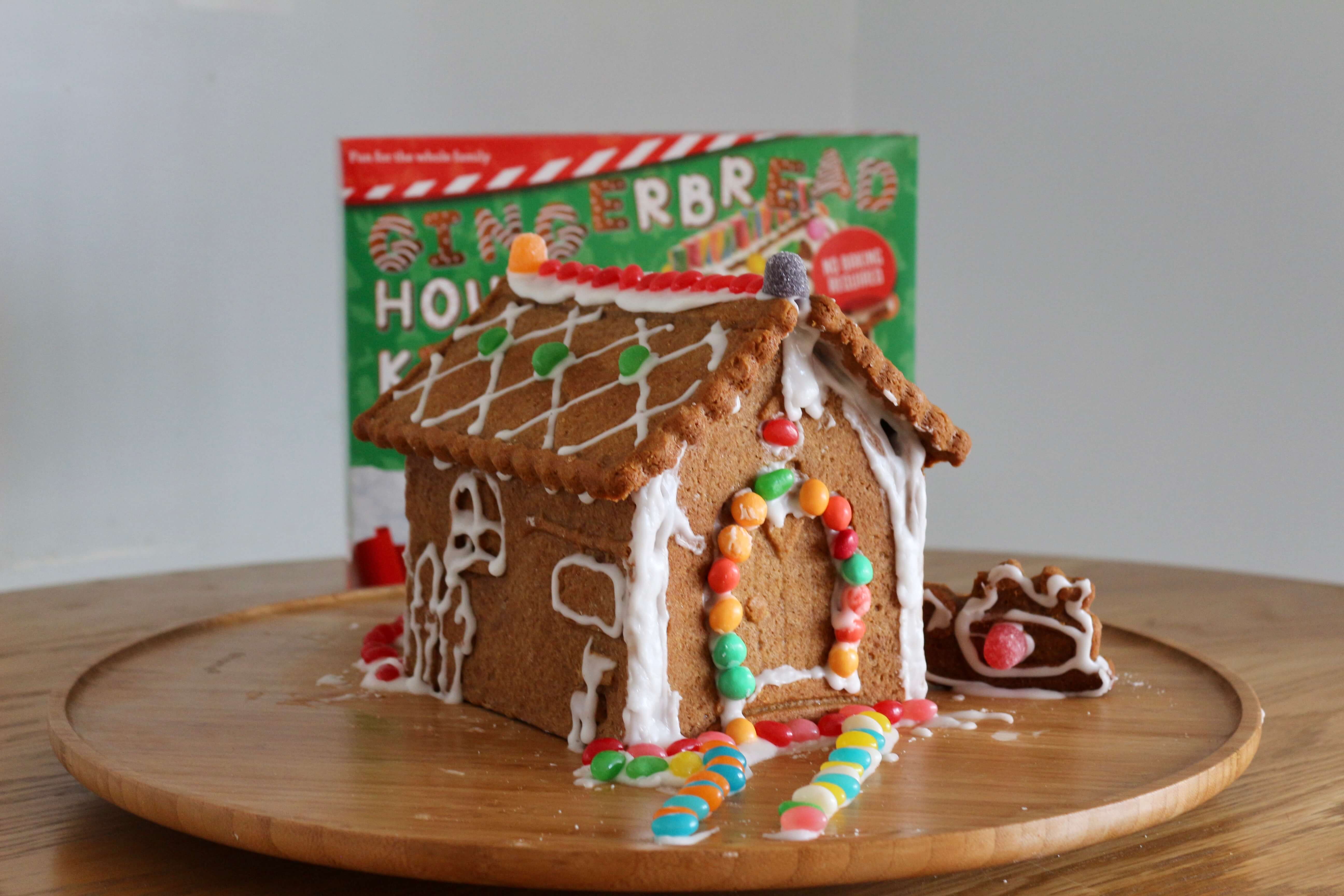 Gingerbread House Kit